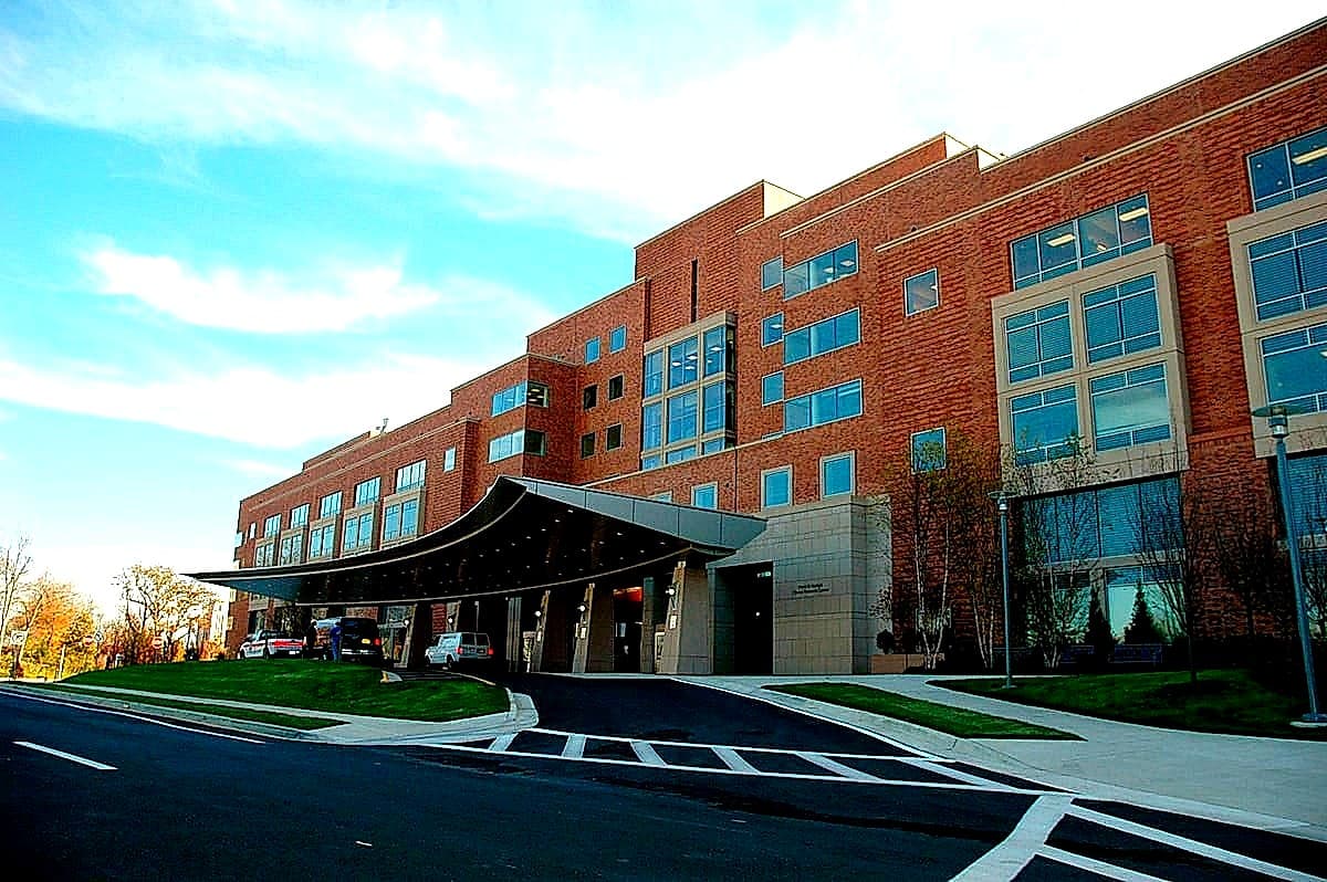 Khalifa Gul Nawaz Teaching Hospital (200-Bed)